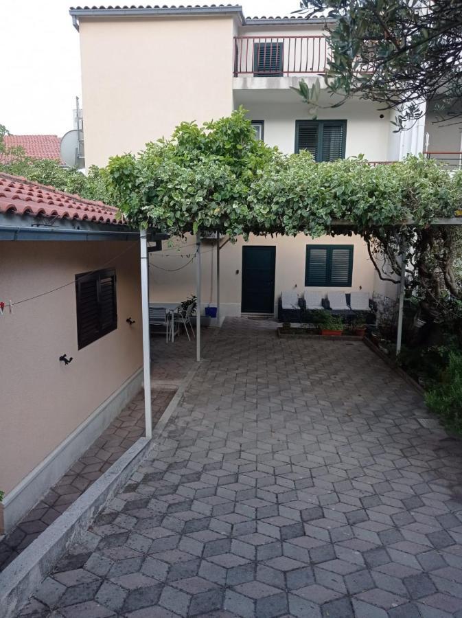 Apartments Bride'S Rock Baška Voda Extérieur photo